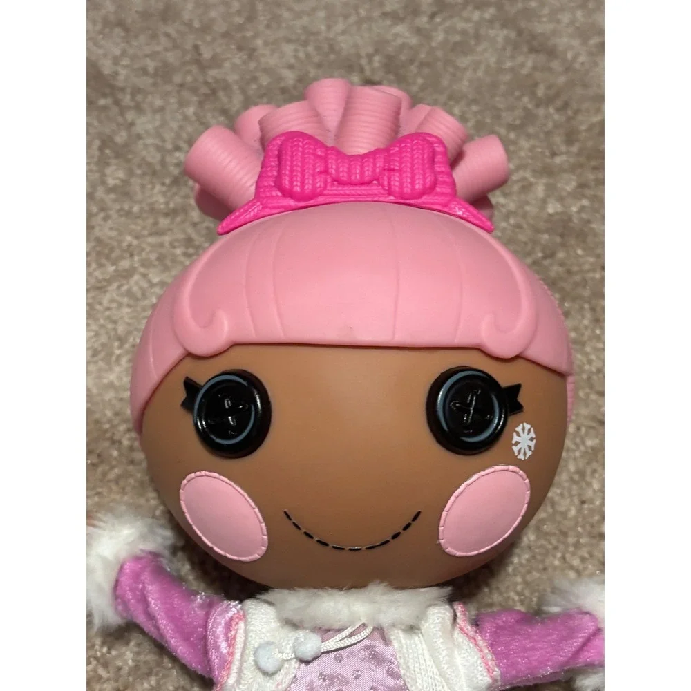 Lalaloopsy Swirly Figure Eight 13